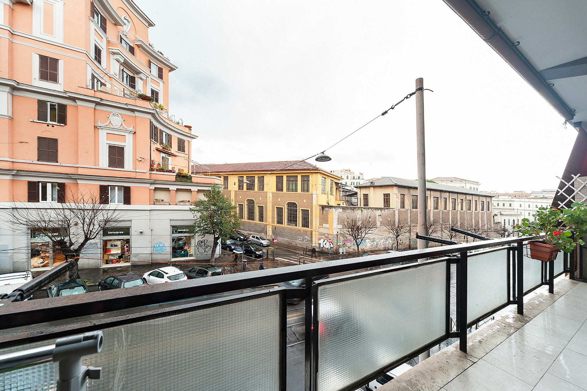 Hosting Flats Guesthouse Roma Dış mekan fotoğraf